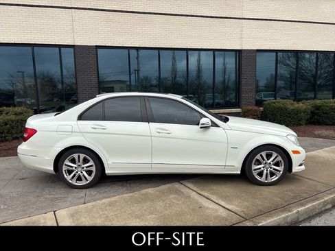 Used 2012 Mercedes-Benz C 250 Sedan image 2