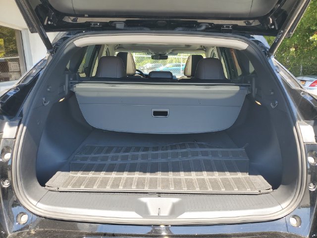Certified 2025 Nissan Murano Platinum w/ Cargo Package AWD/4WD image 9