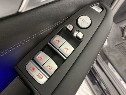 Certified 2025 BMW X7 M60i image 14