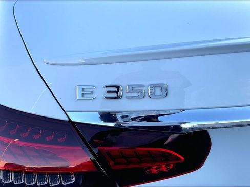 Used 2021 Mercedes-Benz E 350 Sedan w/ Premium Package image 5