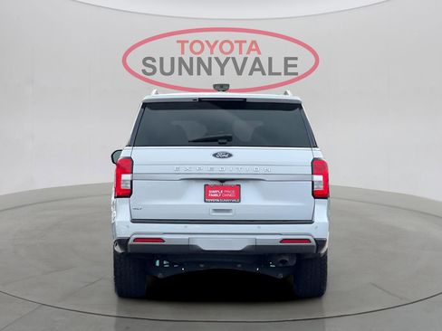 Used 2024 Ford Expedition XLT image 8