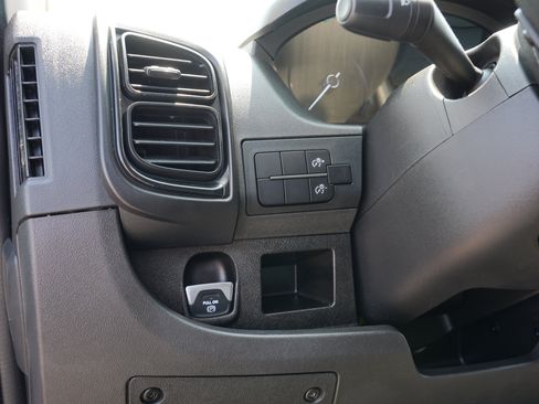 Used 2023 RAM ProMaster 2500 FWD image 16