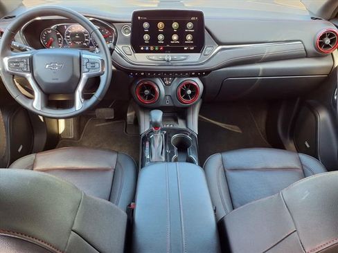 Used 2023 Chevrolet Blazer RS w/ Enhanced Convenience Package image 8