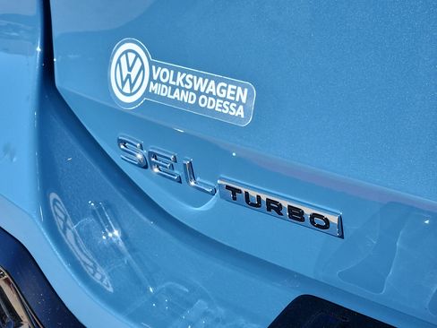 New 2026 Volkswagen Tiguan SEL R-Line image 10