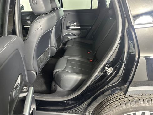 Certified 2025 Mercedes-Benz GLA 250 image 21