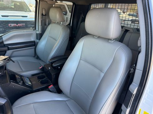 Used 2020 Ford F250 XL w/ Power Equipment Group image 28