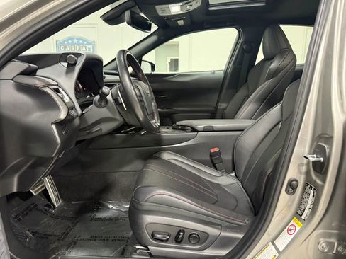 Used 2019 Lexus UX 200 F Sport w/ F Sport Premium Package FWD image 12
