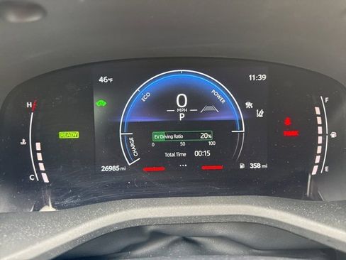 Used 2025 Toyota Camry LE image 13