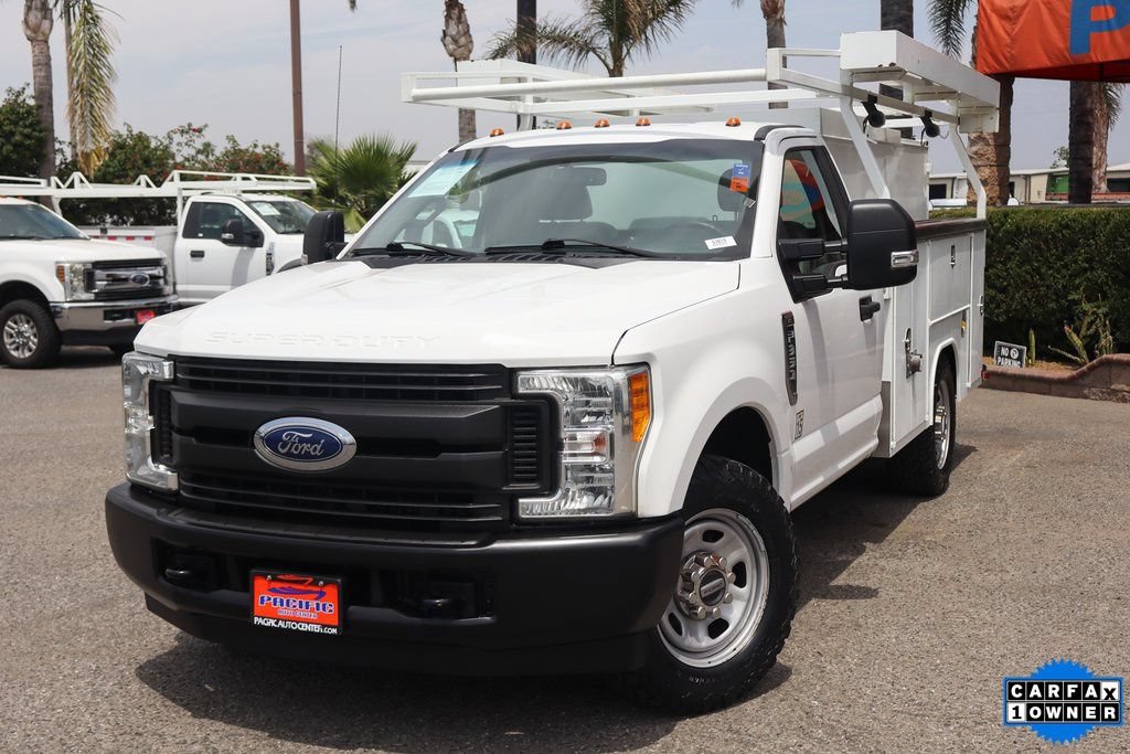 Used 2017 Ford F350 XL w/ Power Equipment Group RWD image 4