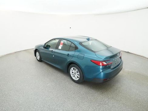 New 2026 Toyota Camry LE image 5