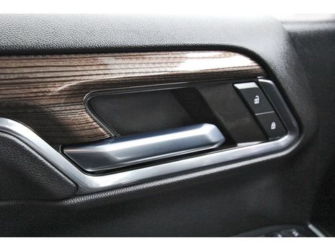 Used 2024 Chevrolet Silverado 1500 LT Trail Boss w/ Convenience Package II AWD/4WD image 17