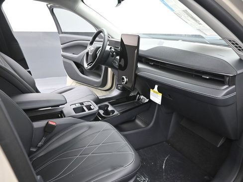 New 2025 Ford Mustang Mach-E Select image 26