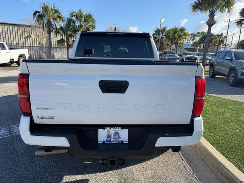 Used 2024 Toyota Tacoma SR5 image 5
