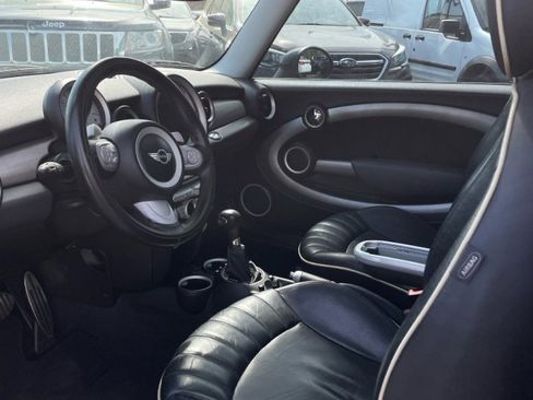Used 2009 MINI Cooper Clubman S image 2