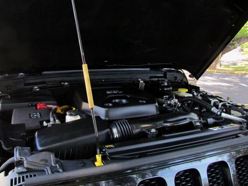 Used 2022 Jeep Wrangler Unlimited Sport image 41