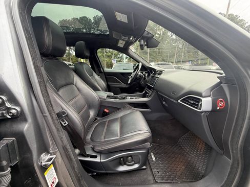 Used 2017 Jaguar F-PACE Prestige AWD/4WD image 14