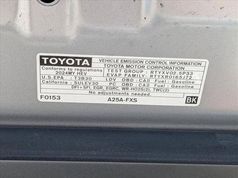 Used 2024 Toyota Camry SE FWD image 24