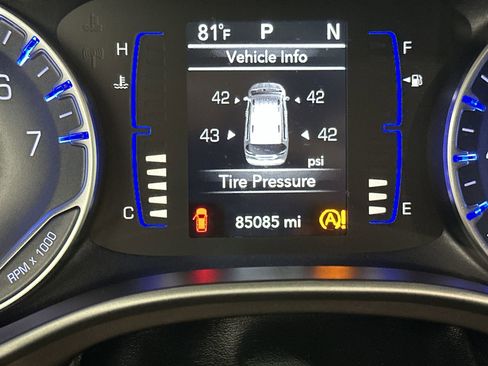 Used 2018 Chrysler Pacifica LX w/ Tire & Wheel Group image 19