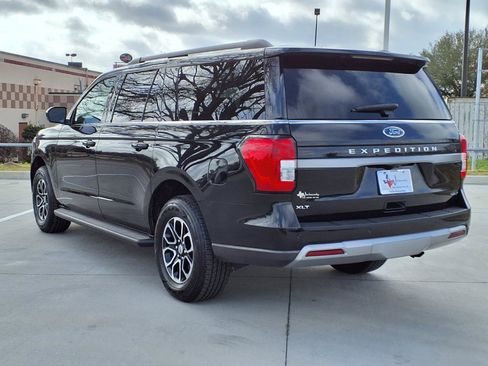 Used 2024 Ford Expedition Max XLT image 2