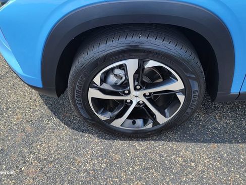 Used 2024 Chevrolet Trax RS w/ Driver Confidence Package FWD image 6