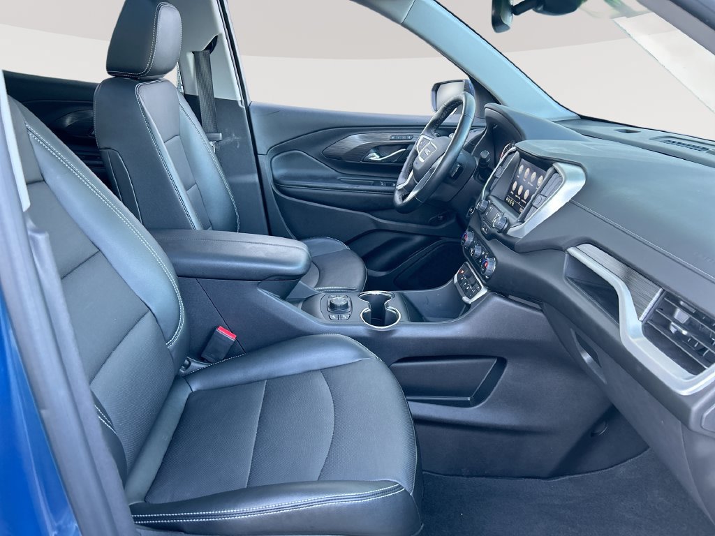 Used 2024 GMC Terrain SLT AWD/4WD image 30