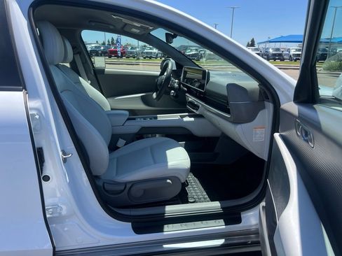 Used 2024 Hyundai Ioniq 6 SEL RWD image 41
