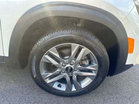 Used 2021 Kia Seltos S image 33