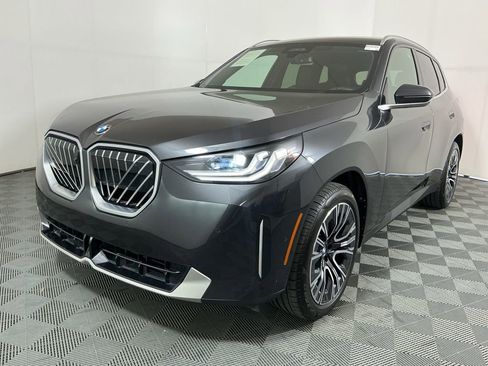 Certified 2025 BMW X3 xDrive30i w/ Premium Package AWD/4WD image 2