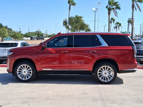 Used 2022 Cadillac Escalade Premium Luxury w/ Performance Package AWD/4WD image 3