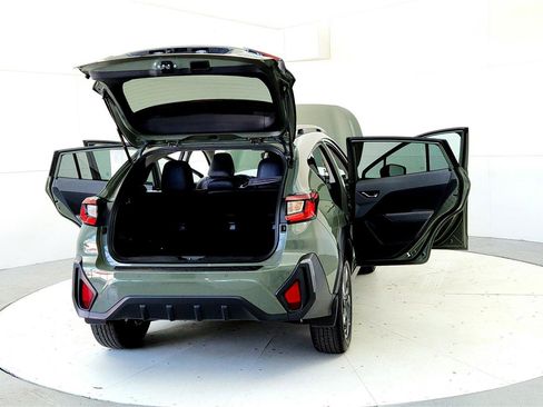 Used 2024 Subaru Crosstrek 2.5i Limited AWD/4WD image 11