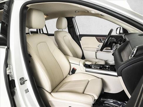 Used 2023 Mercedes-Benz GLA 250 4MATIC image 22