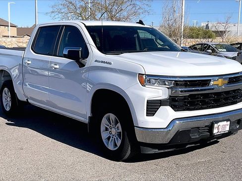 Used 2025 Chevrolet Silverado 1500 LT image 1