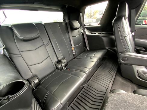 Used 2019 Cadillac Escalade Platinum image 19