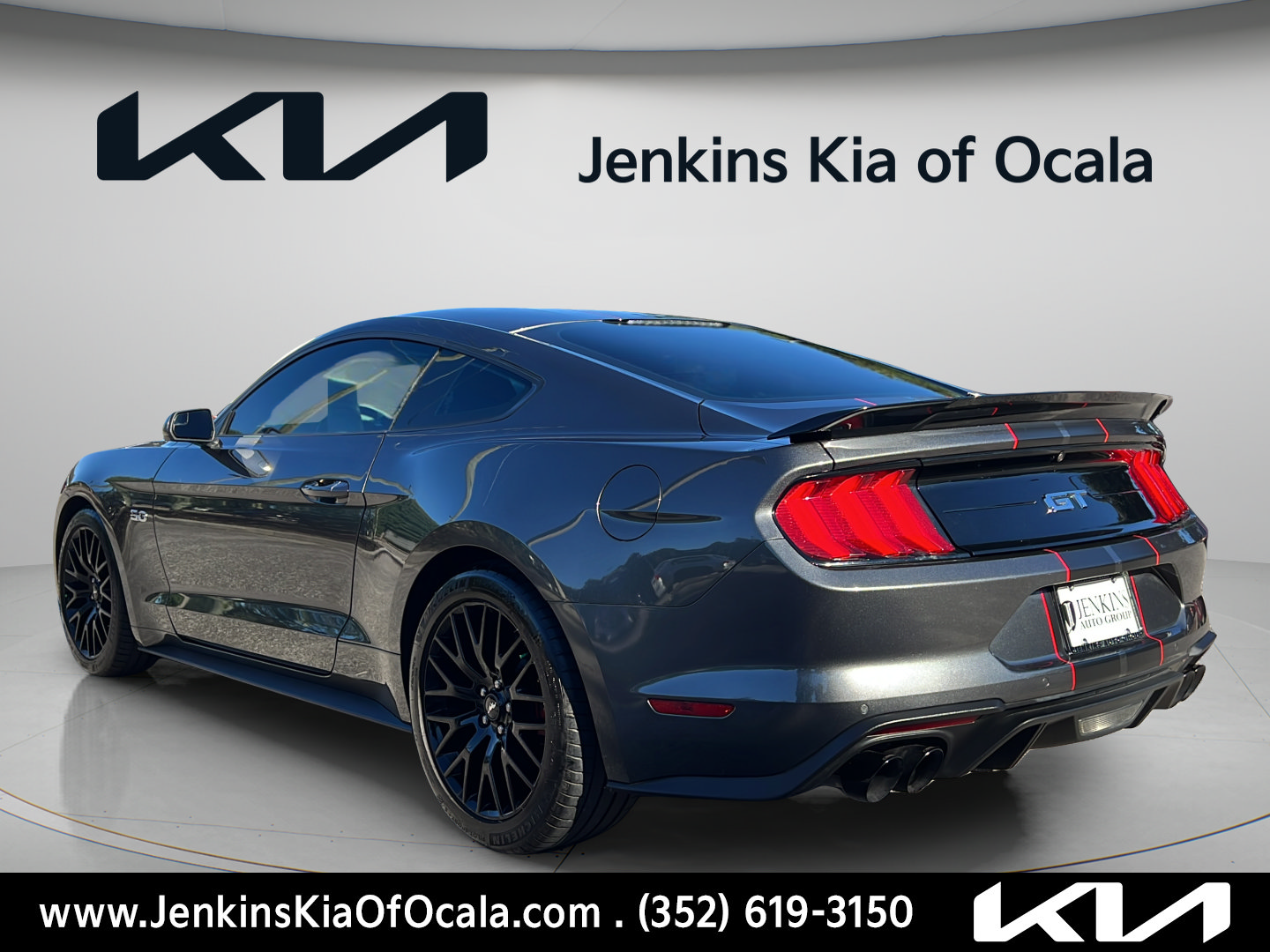 Used 2018 Ford Mustang GT RWD image 5