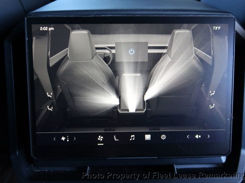 Used 2024 Tesla Cybertruck AWD Crew Cab image 27