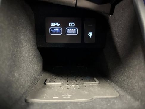 Used 2025 Genesis GV70 3.5T Sport w/ Sport Advanced Package image 26