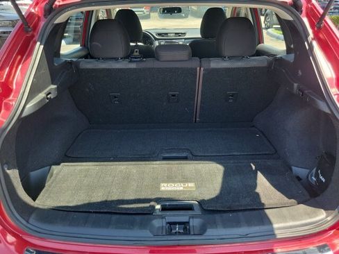 Used 2018 Nissan Rogue Sport SV w/ SV Technology Package FWD image 10