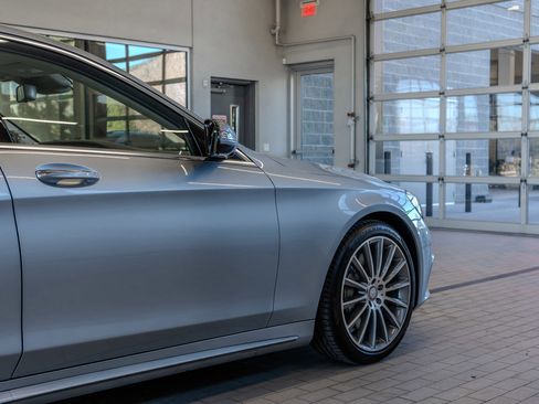 Used 2015 Mercedes-Benz S 550 Sedan image 29