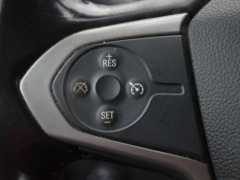 Used 2017 Chevrolet Colorado Z71 AWD/4WD image 19