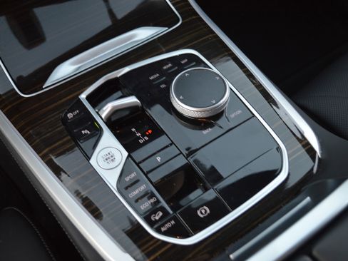 Certified 2025 BMW X5 xDrive40i w/ Premium Package image 23