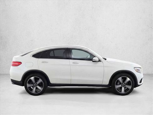 Used 2019 Mercedes-Benz GLC 300 4MATIC Coupe image 8