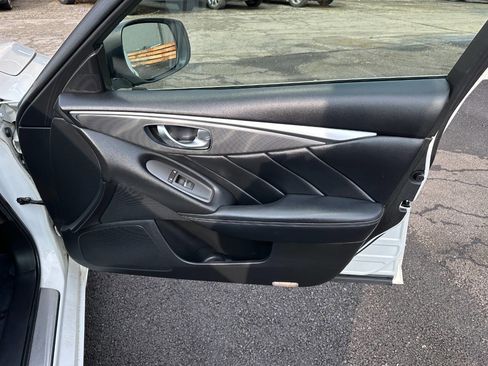 Used 2014 INFINITI Q50 Premium w/ Navigation Package image 22
