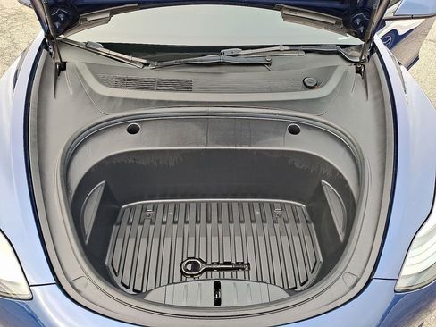Used 2022 Tesla Model 3 image 27