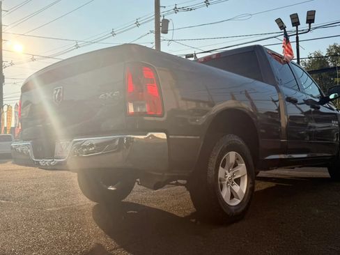 Used 2024 RAM 1500 Classic SLT AWD/4WD image 9