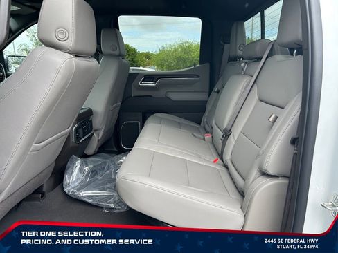 New 2026 GMC Sierra 1500 SLT w/ SLT Premium Plus Package AWD/4WD image 11