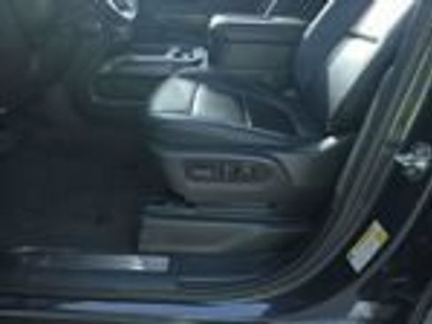 Used 2022 Chevrolet Silverado 1500 LTZ w/ LTZ Premium Package AWD/4WD image 6