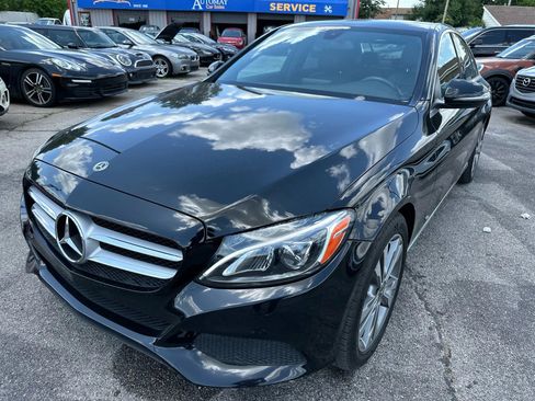 Used 2018 Mercedes-Benz C 350e Sedan w/ Premium Package image 28