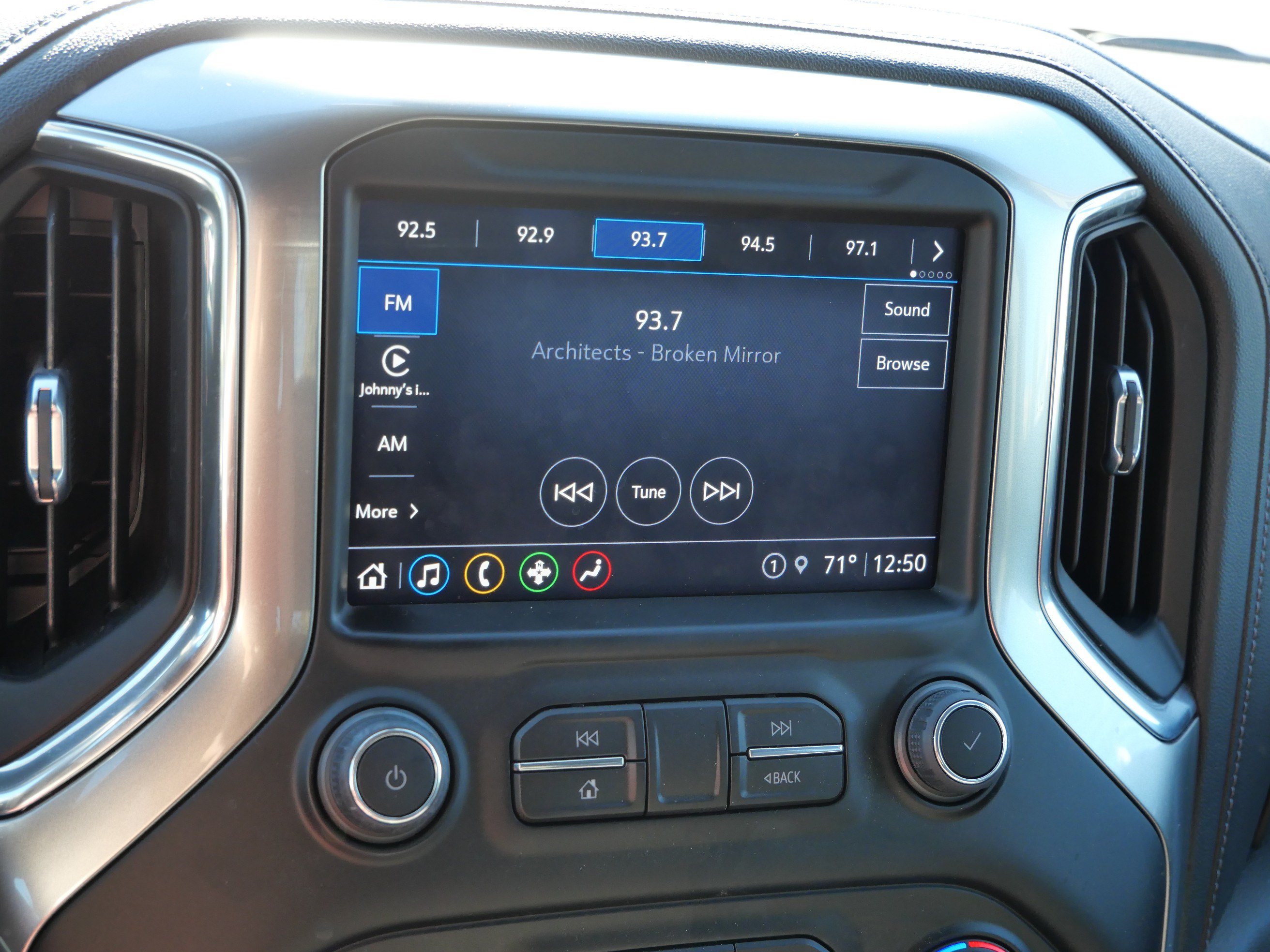 Used 2022 Chevrolet Silverado 1500 LT Trail Boss w/ LT Trail Boss Premium Package AWD/4WD image 22