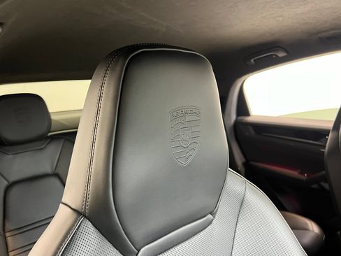 Used 2024 Porsche Cayenne Turbo GT AWD/4WD image 27