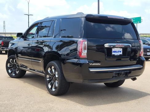 Used 2019 GMC Yukon Denali w/ Denali Ultimate Package RWD image 3
